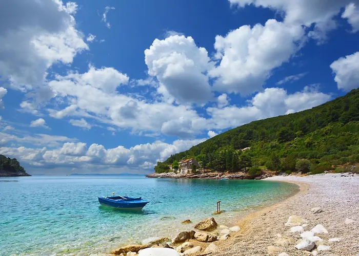 Apartment In With Sea View, Terrace, Air Conditioning, Wifi 5197-5 Saplunara